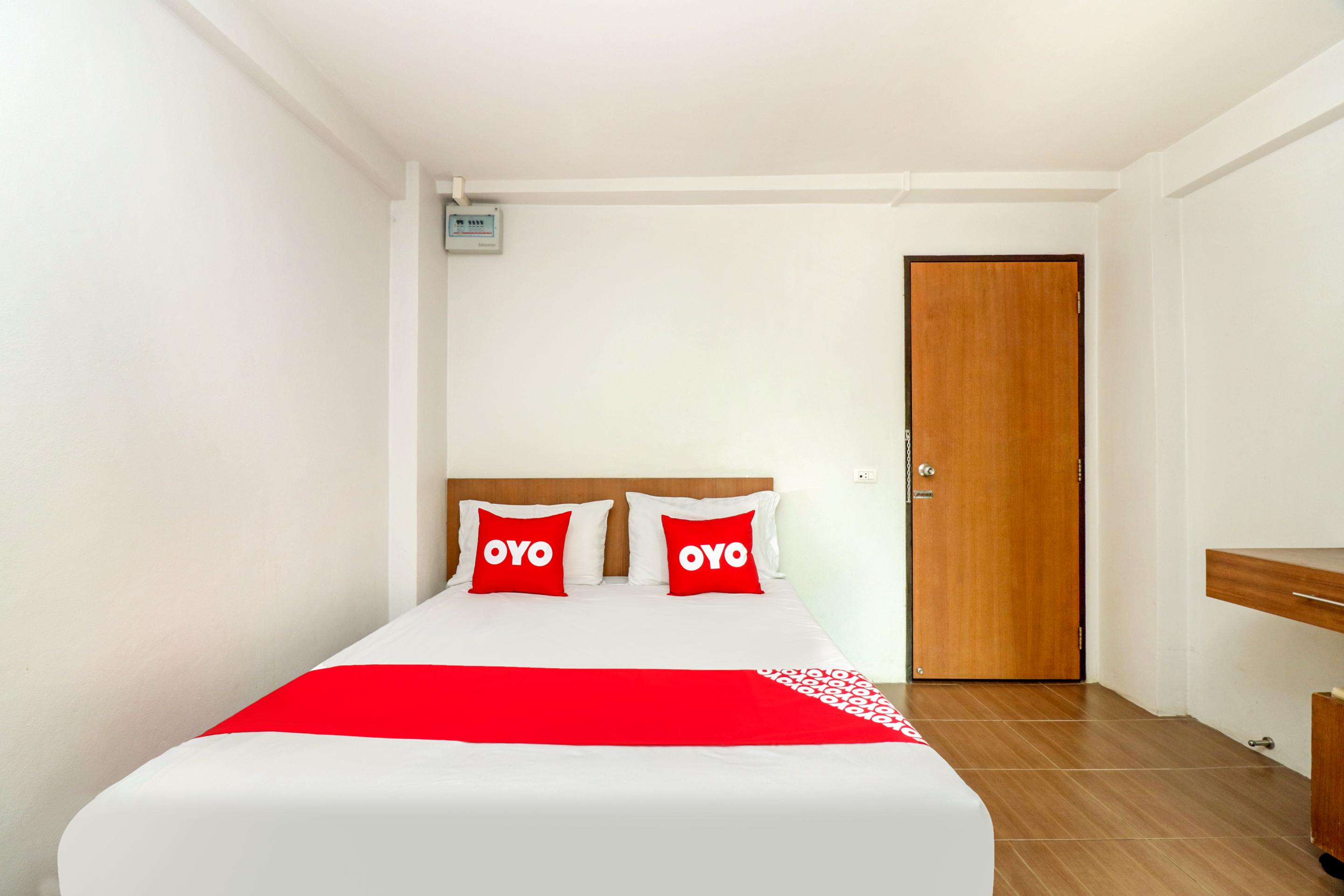 Oyo 227 Suchaya House Hotel Hua Hin Ngoại thất bức ảnh